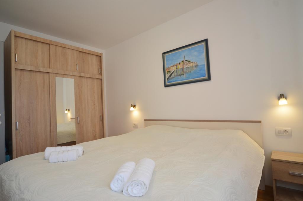Apartment Dina 52 Rovinj Exteriör bild