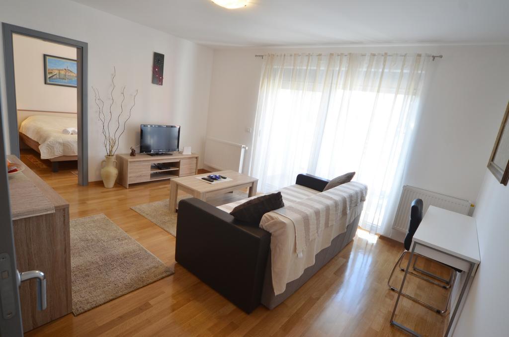 Apartment Dina 52 Rovinj Exteriör bild