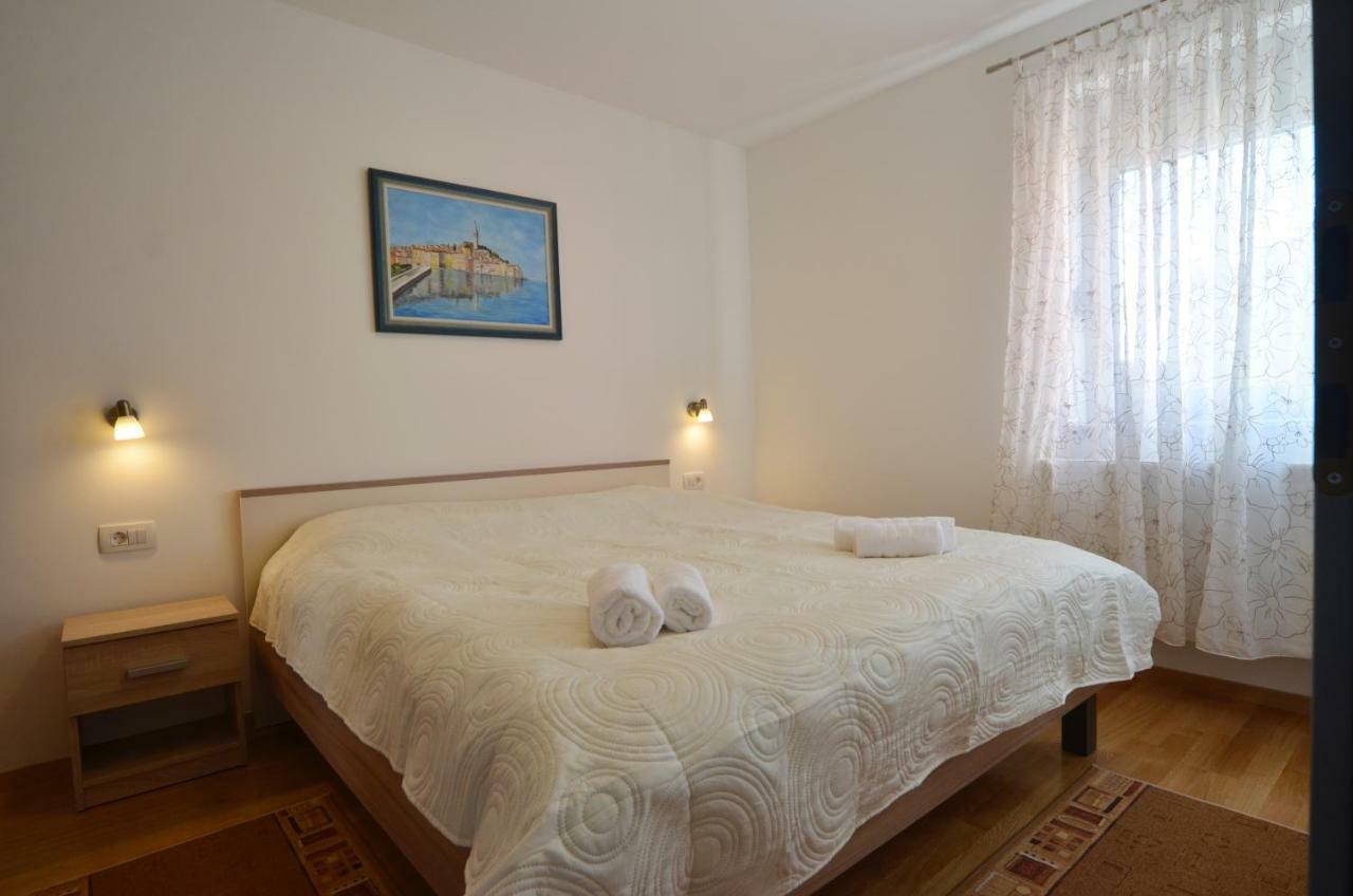 Apartment Dina 52 Rovinj Exteriör bild